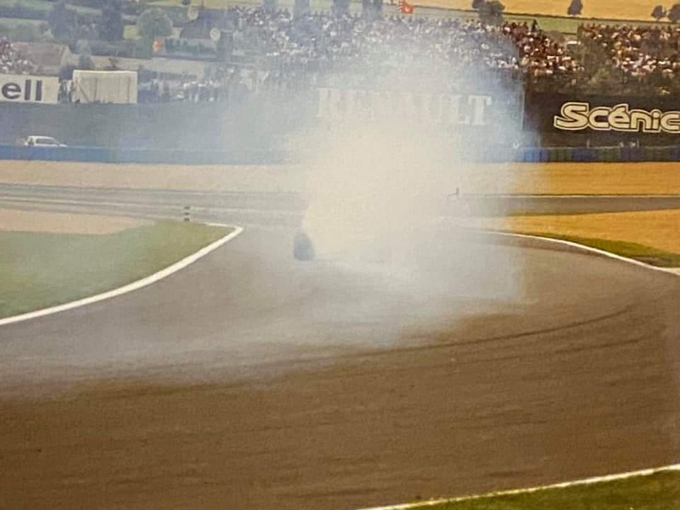 DutchDevilfan's tweet photo. Één plof en weg Zetec motor. 1997 Mangy-Cours.. Viva la France. https://t.co/HG3g1fyeJc