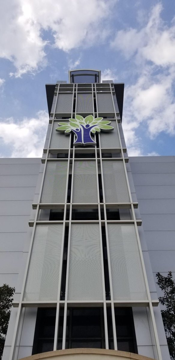 For our final delivery today, we stopped at <a href="/USACWHospital/">USA C&W Hospital</a> which just ran out of face shields. Glad we got there just in time! 
.
.
.
#MobileStrong #TogetherAL