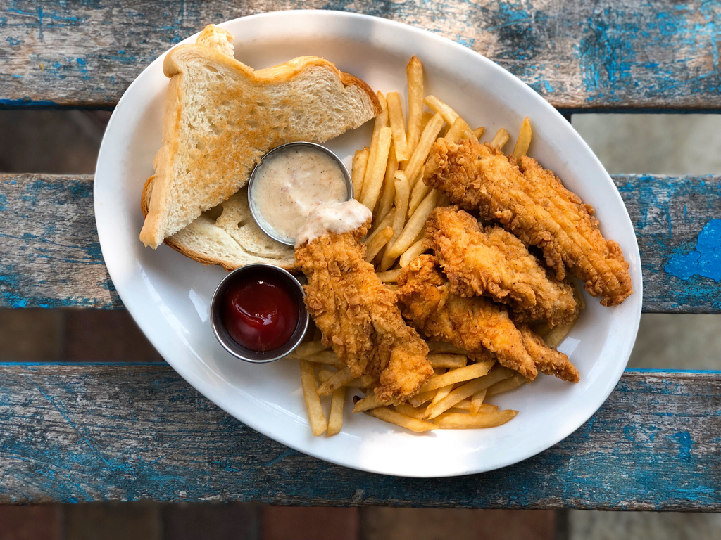 punkshouston's tweet photo. Hey Ya'll! We are selling Punk's Fried Chicken and Chicken Tenders from @coppaosteria! Click the link in our bio or visit https://t.co/ZjDn8PwILJ to order!! https://t.co/MGxzhmaOSb