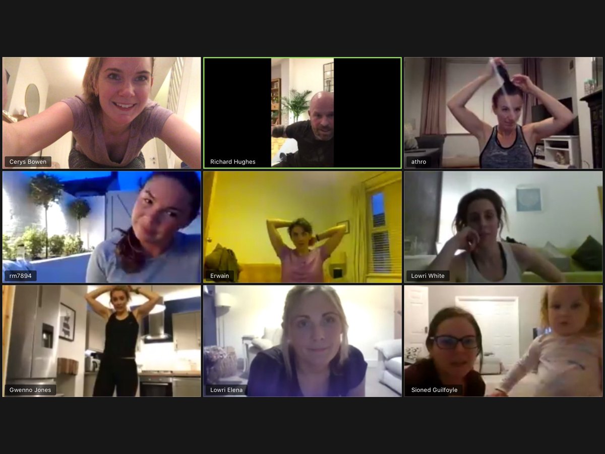 Missing our Monday night netball trainings 😭 so grateful for technology AND for this lovely lot 💙🏐💪👯‍♀️

Netball skills hiit session from home. 
#StayAtHome 
Diolch <a href="/celtic_fitness/">CelticFitness</a>