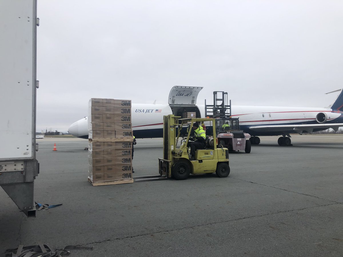 truckerDavidH's tweet photo. NYC I have your back! I picked up N95 masks to be delivered soon to you! Straight off the cargo plane. #LandstarBCO #nyccoronavirus https://t.co/Rc5SWQbQzY