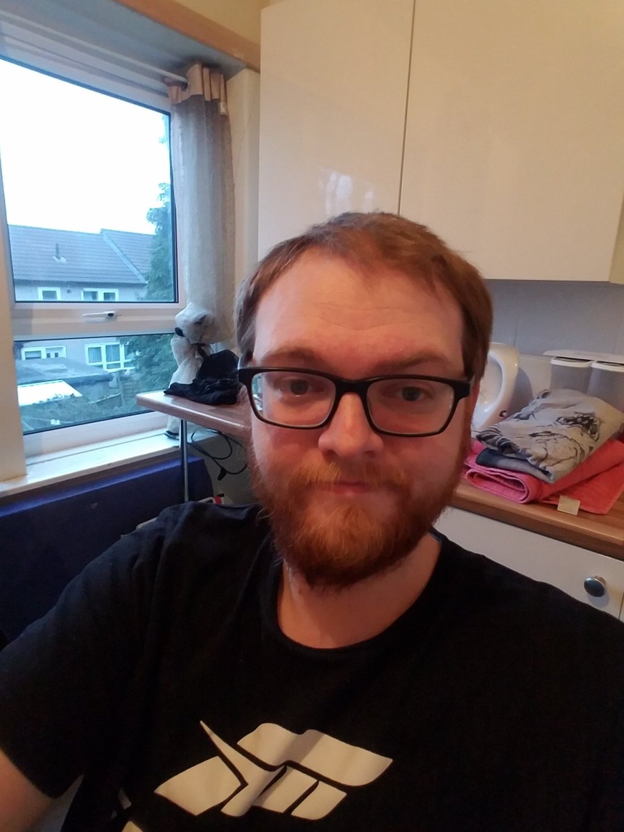 DanAmesYT's tweet image. So we hit our charity donation goal for @KidneyFund and I said I would honor all challenges!

You may have already seen the Bertie Botts video. (previous tweet) All that's left was the beard and hair shave. Hi... Uhm I'm Cupid... And I don't look 40 anymore 

#FightingOnAllFronts