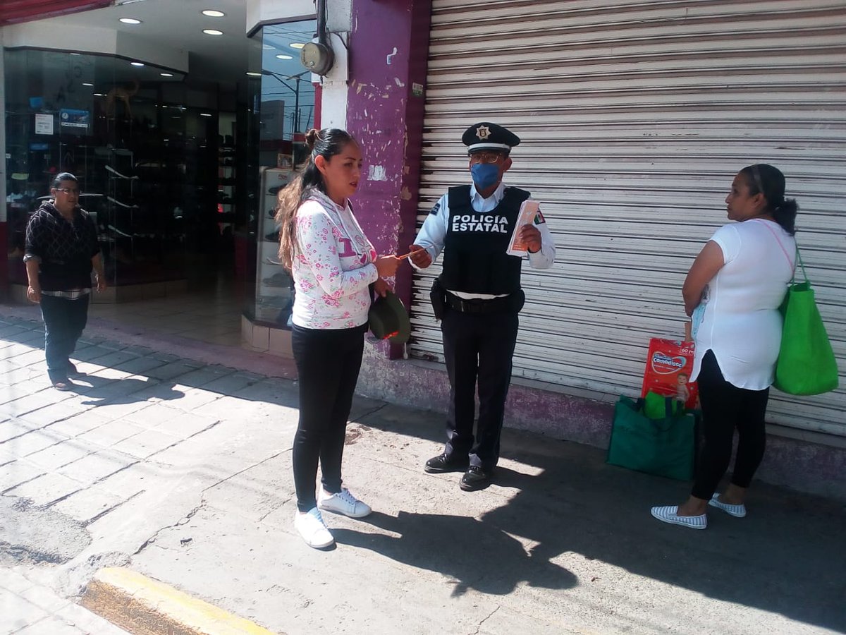 EstatalCaminos's tweet photo. La Dirección de Vialidad de la #SSCTLX continua llevando a la ciudadanía la Campaña de Prevención COVID-19 en coordinación con #SESA en el municipio de #Calpulalpan, informándoles sobre medidas de seguridad y auto cuidado
#PorUnTlaxcalaSeguro
#ConstruimosJuntos2020
#Tlaxcala https://t.co/8O3YeumhVe