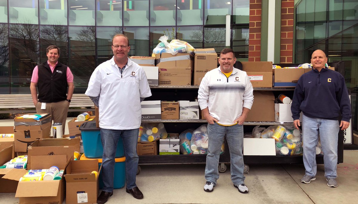 AkronChildrens's tweet photo. Wow – a HUGE thanks to Copley-Fairlawn City Schools @CFCSindians for donating 1,100 containers of cleaning disinfecting wipes! If your group has extra supplies to donate, email us at COVID.Resources@akronchildrens.org. #InThisTogetherAkronChildrens https://t.co/ipIRwnw1Vo