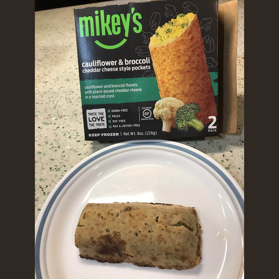 Thank @EatMikeys for sending us these Gluten-Free treats! We're enjoying them! Pictured are the cauliflower and broccoli florets with plant-based cheddar cheese in a toasted crust. So good!

#celiacdisease #glutenfree #healthy  #TogetherforaCure #healthyeating #glutenfreeliving