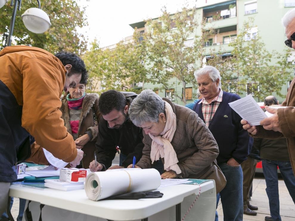 FscAragon's tweet photo. Paralizado el cobro de 235.000 recibos del ICA y la vía de apremio por el coronavirus #EstafaICA 
El cobro queda suspendido mientras dure el estado de alarma por la pandemia.
https://t.co/VlGmii4lq1 https://t.co/e9LJfV6orv
