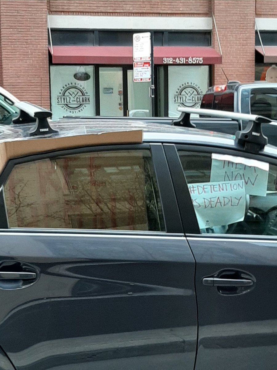megankmaneater's tweet photo. Folks are taking action at the ICE Chicago field office right now to demand that @GovPritzker #ReleaseThemAll before #coronavirus kills detainees. @CHINeverAgain #ReleaseThemNow #neveragainchicago #neveragain https://t.co/5sVxYYThdb