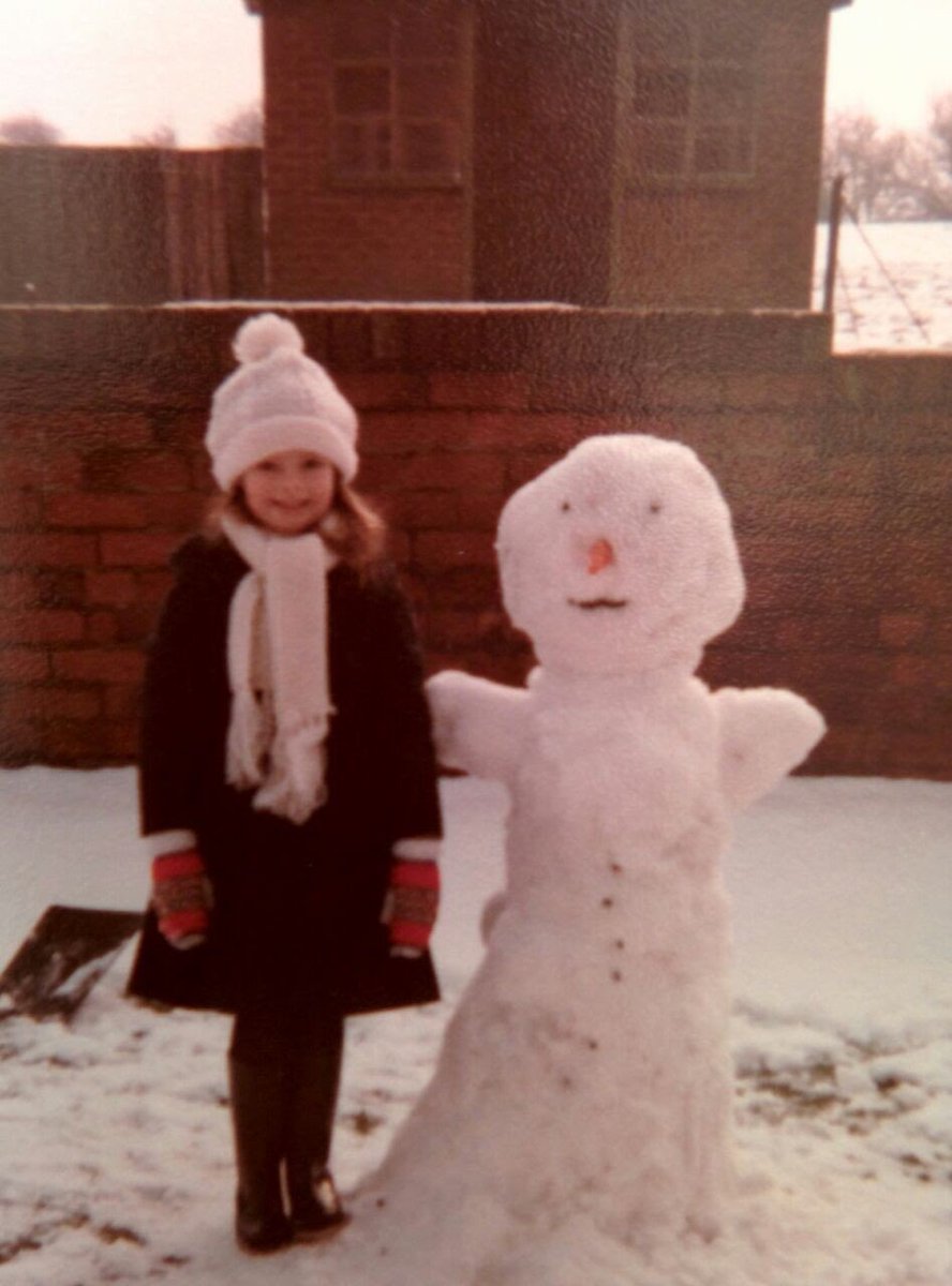 Here’s my  #MuseumOfMe #1 - me making a snowman  in my garden at home. Thanks  @magnifyzoology for starting this 