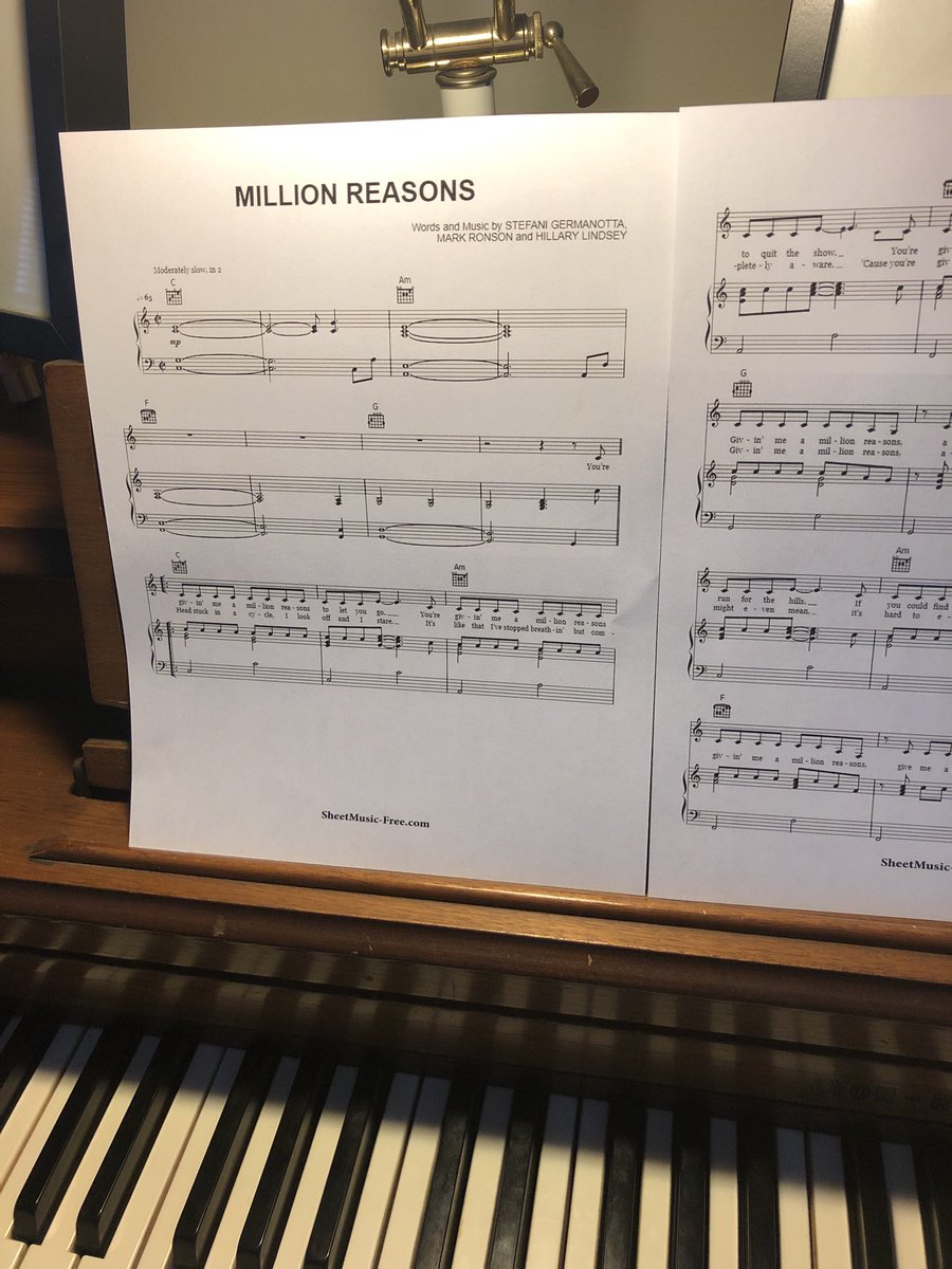 rosemaryalleruz's tweet image. #PianoTime 🥰