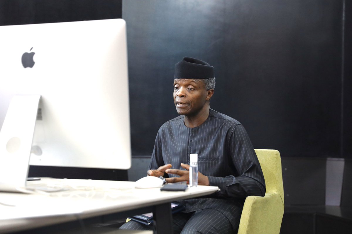 UNDPNigeria's tweet photo. Civic Innovation Lab’s #HackCovid19 CALL CENTER is reaching  rural communities &amp; vulnerable ppl in Nigeria w/ info on the virus &amp; basic preventive measures. 

The 🇳🇬 VP @ProfOsinbajo, DG @NCDCgov, UN RC @EdwardKallon &amp; UNDP RR @yahyamalindi visited the center to see how it works https://t.co/wf33x5Euto