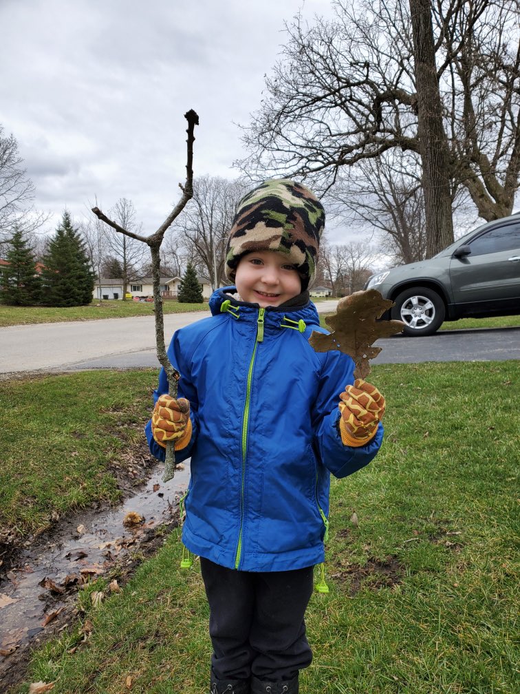 abberzmcgee's tweet photo. Back to ‘school’ today :) Zain was excited to get outside and find some living and non living discoveries! Jordyn is our little engineer and was up for the challenge of building a tower 👏♥️ #weewarhawks #wcsflight #STEAM @suelaskowski1 @MsCteach2nd @alisoncable @WCS4K https://t.co/cLi15kIkmi