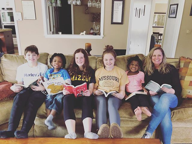 westbrook_d57's tweet photo. The Rynos love reading!! 📚 ❤️ #d57learns #bettertogether❤️ #westbrookschoolrocks #BeElearning🐝 https://t.co/o6v4rU5MJ2
