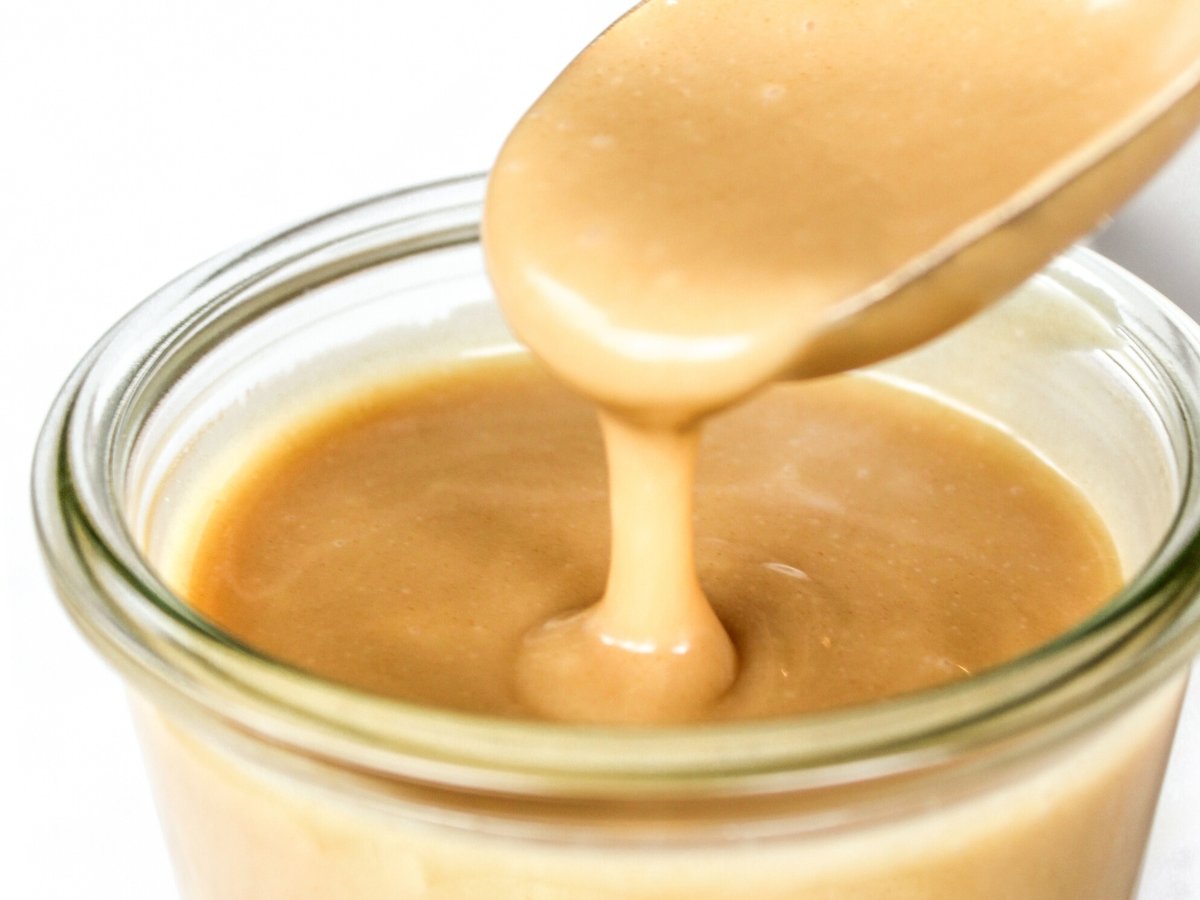 A little sweet. A little tangy. You only need 3 ingredients to create this Honey Mustard. Enjoy it as a dip, dressing, and topping for basically everything! thewholecook.com/3-ingredient-h…