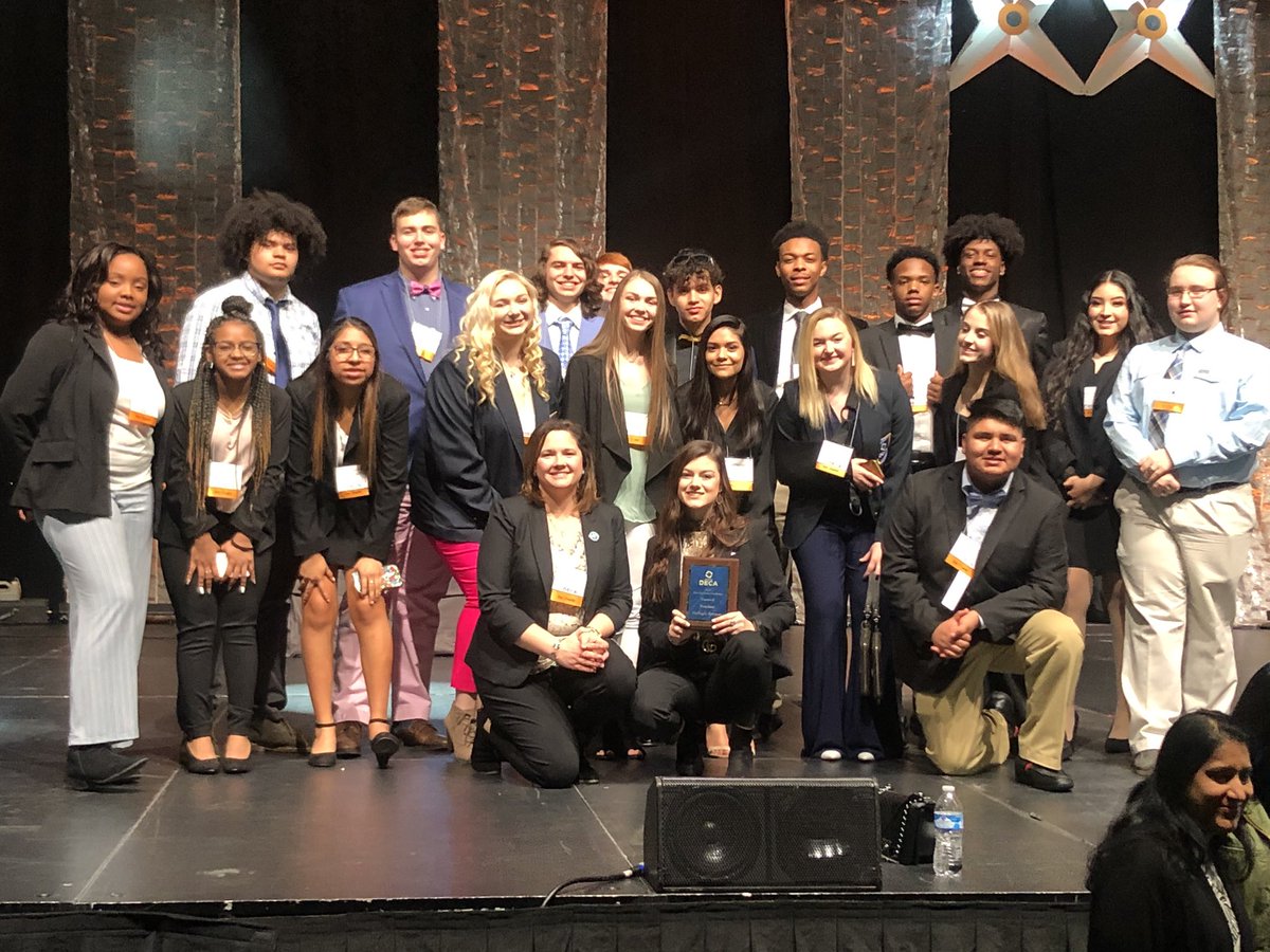 Favorite #BengalDECA memory this year - <a href="/VirginiaDECA/">Virginia DECA</a> State Leadership Conference! #BassettAllIn #BassettVSW #MemoryMonday