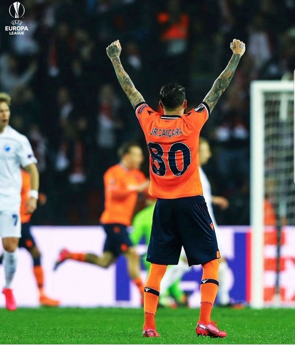 Dayanışma teklifini kabul ediyorum Mossoro kardeşim. Ben ve ailem de bu zamana kadar Türk halkı tarafından çok iyi bir şekilde ağırlandık. Şimdi sıra bana geldi. Bunun karşılığında bende 1000 ailenin erzak ihtiyacını karşılamaya hazırım. Siz de var mısınız ? ❤️🙏🏼