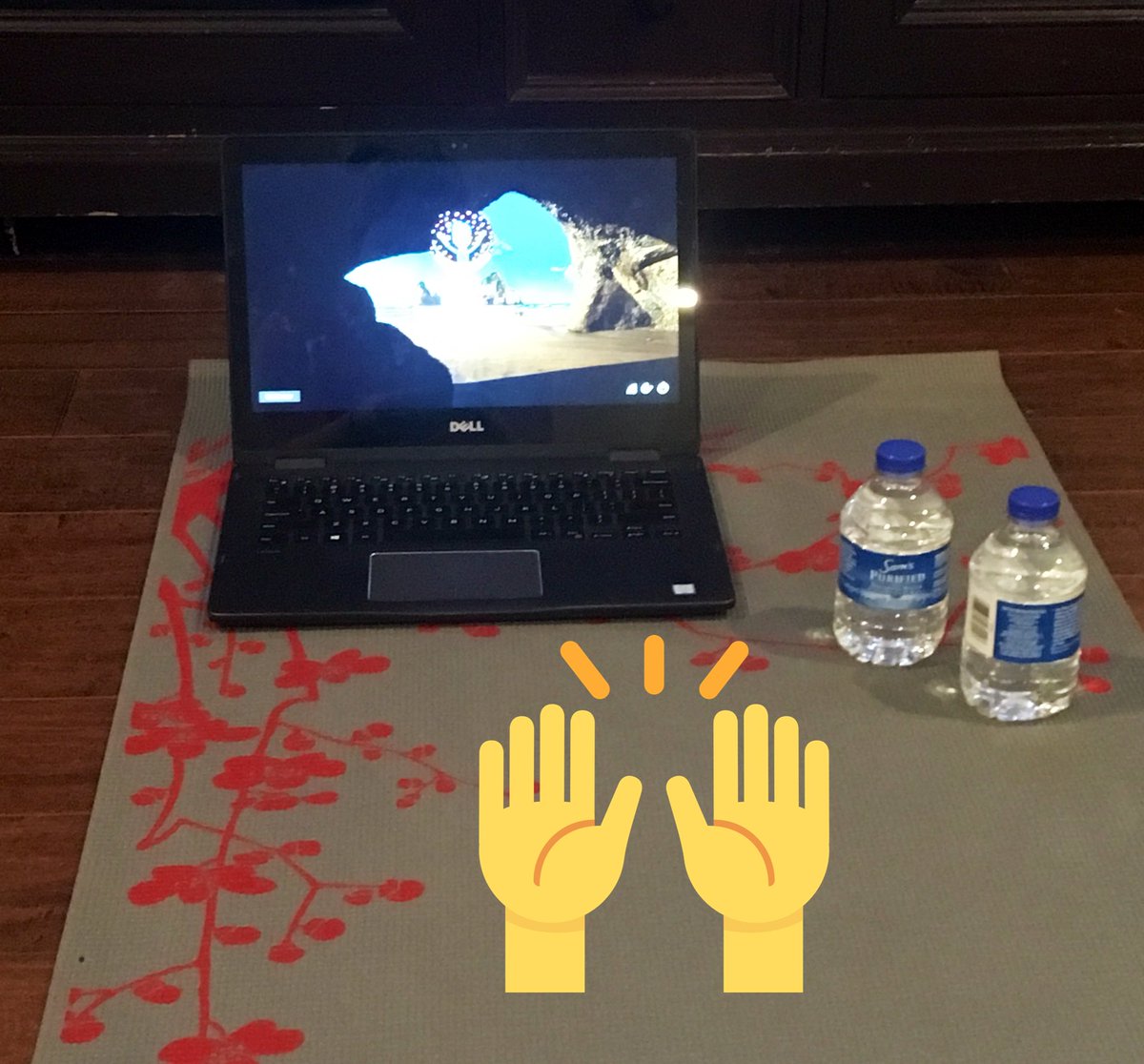 htuel34's tweet photo. Getting ready for virtual PiYo #ConnectWithMcCats #teammcanally https://t.co/cKfKCQjNWZ