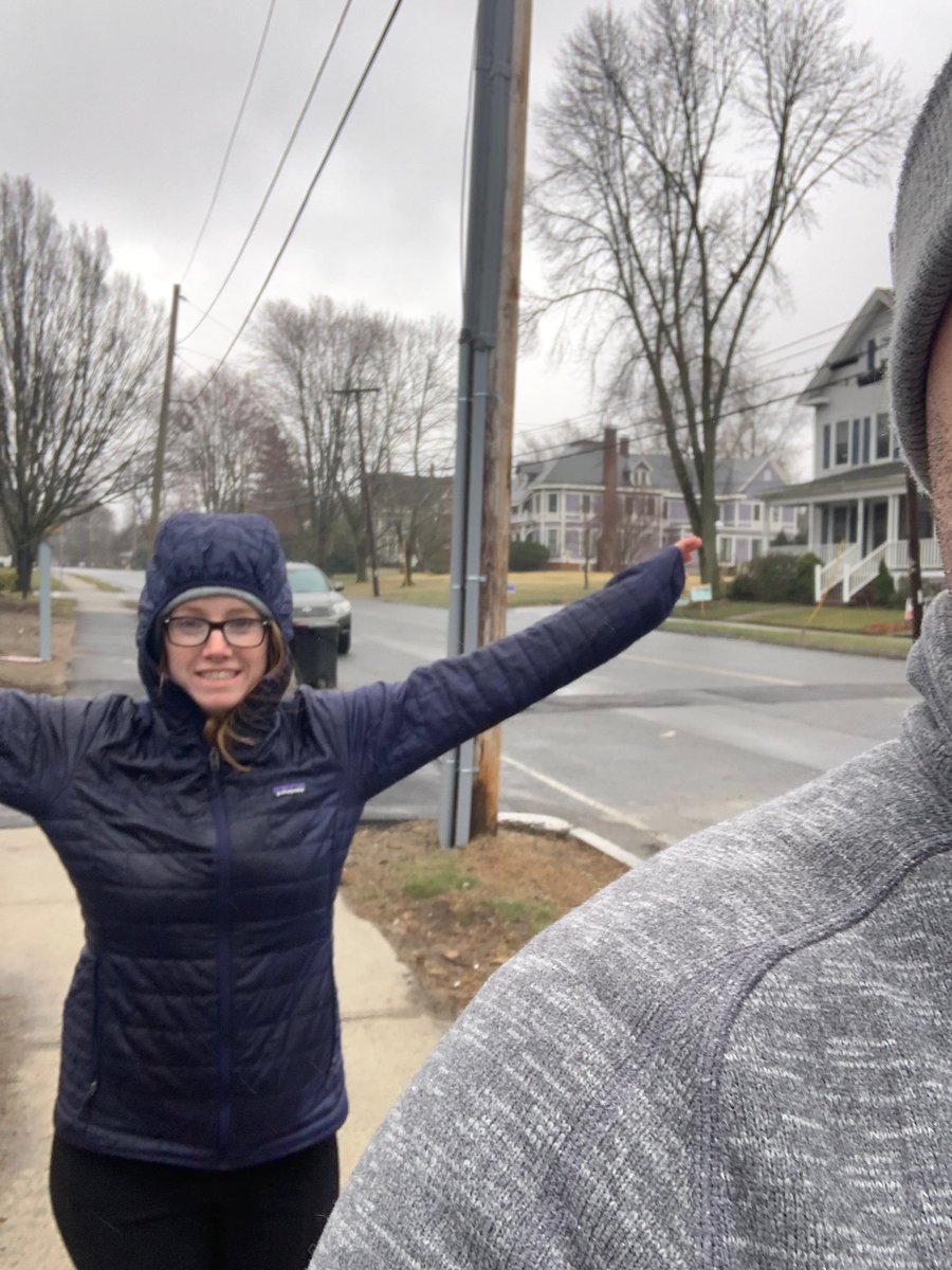 MetayerJessica's tweet image. Out for a walk on this dreary Monday with the family after a class meeting via zoom! @VinsonOwenOwls #MovementMonday
