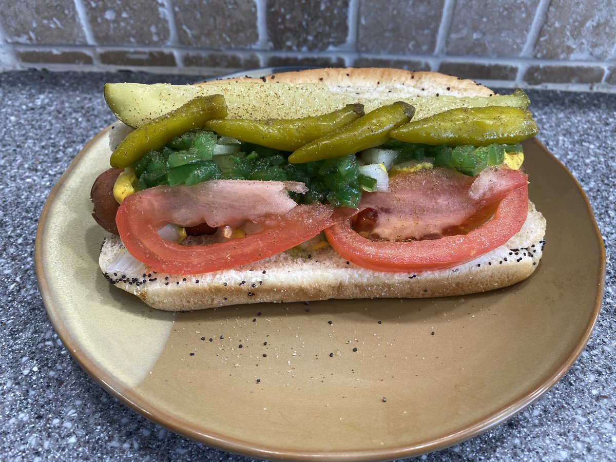 Marc_Fencil's tweet photo. Chicago style hot dogs were on the menu at the Fencil household today for digital spirit week. @MarysvilleECHS @MarysvilleEVSD @KenChaffin @SupportMEVSD @DianeMankins @JonLanghals https://t.co/psEMlEH1KS