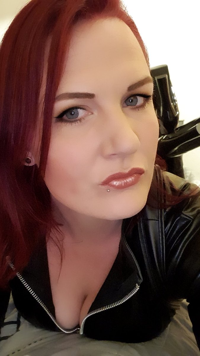 Saphyllia's tweet photo. I am your destiny! #Zahlfotze #Zahlschwein #paypig #tribut #findom #payslave #moneydom #Geldherrin #moneymistress #cashslave #moneyslave @LadyIrres @LKrasaviza @CASHDIVACLAUDIA @FinDom_Empire @Madame_Fatale @Electra99158426 @KinXessWeb @Gfindoms @MoneyDomDir https://t.co/7Vc8qYcGkv