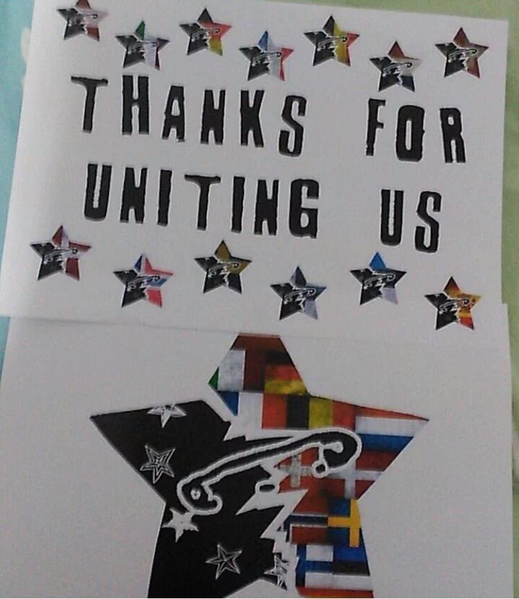 Hi <a href="/5SOS/">5 Seconds of Summer</a>!! We’re still trying to understand what the heck was that from the Youngblood video? Because it looks oddly familiar 🤔 #ask5SOS