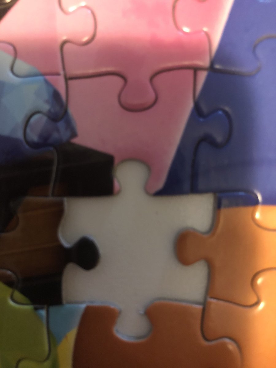 Suzanee_DG's tweet image. I’ve always found puzzles relaxing. Every so often I walk over &amp;amp; fill some in, occasionally pulling all-nighters. But now, 
I better find all the missing pieces in one of the boxes!
#needtogetout