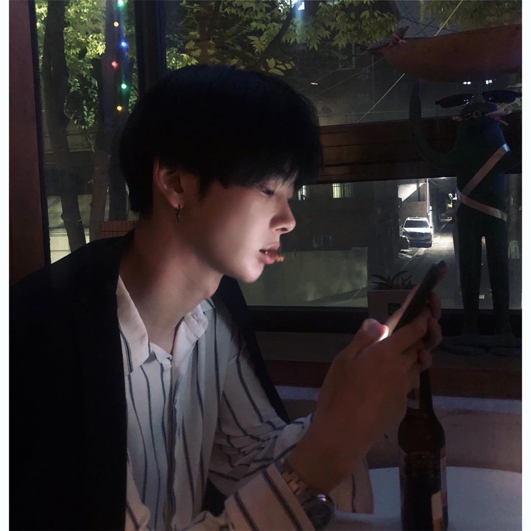 2014_06_26's tweet photo. 200328인스타그램
#ORβIT #HEECHO https://t.co/zL6Bg7Y6rP