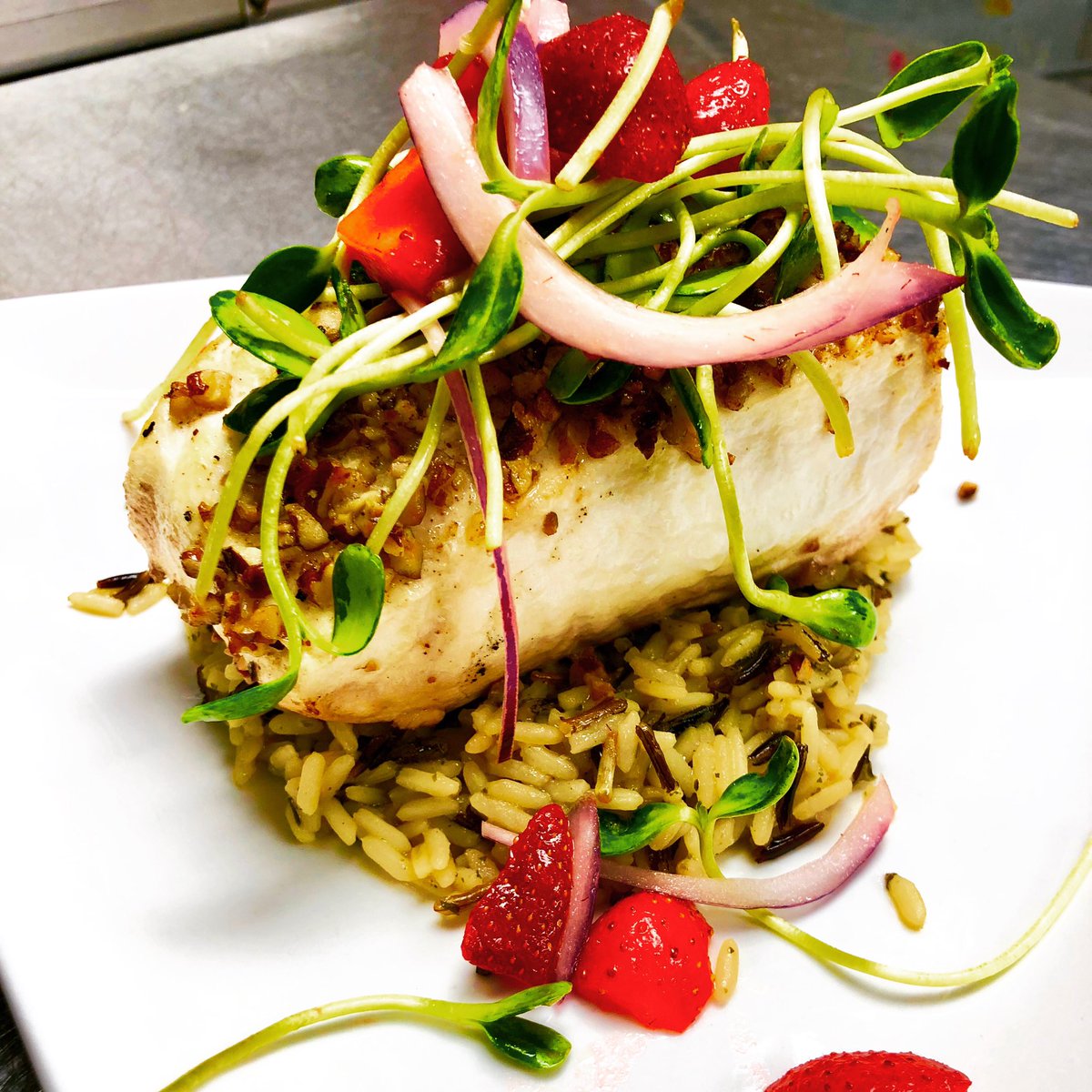 luciasonthelake's tweet photo. Fresh Halibut #freshseafood #alaskanhalibut #freshhalibut https://t.co/CbZSwUgE4w