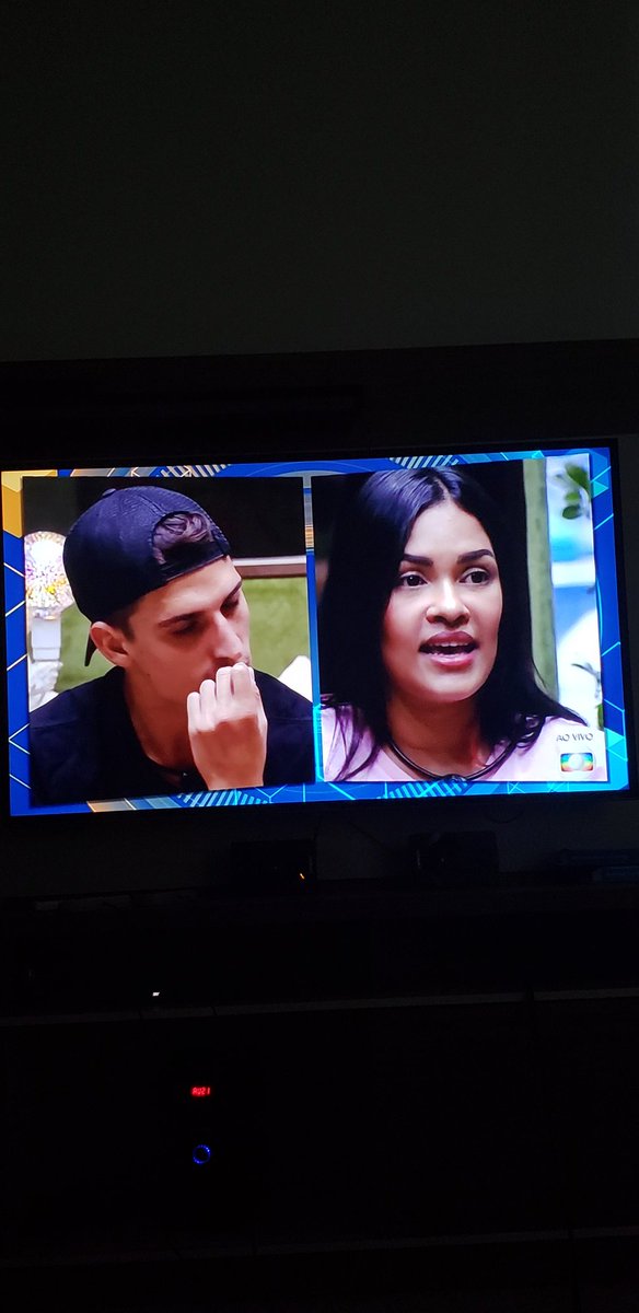 ds_cris's tweet photo. DOIS NOJO E FALSOS... RIDÍCULA @laneeoficial #RedeBBB NOJO https://t.co/EoGWH9lRjZ