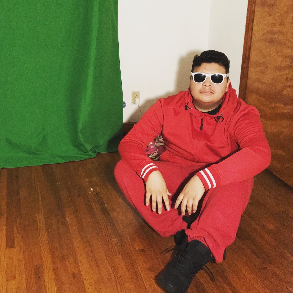 macoocooo's tweet photo. Made my first TikTok!!  TikTok: @macoocooo https://t.co/lHsCdiHwQ1