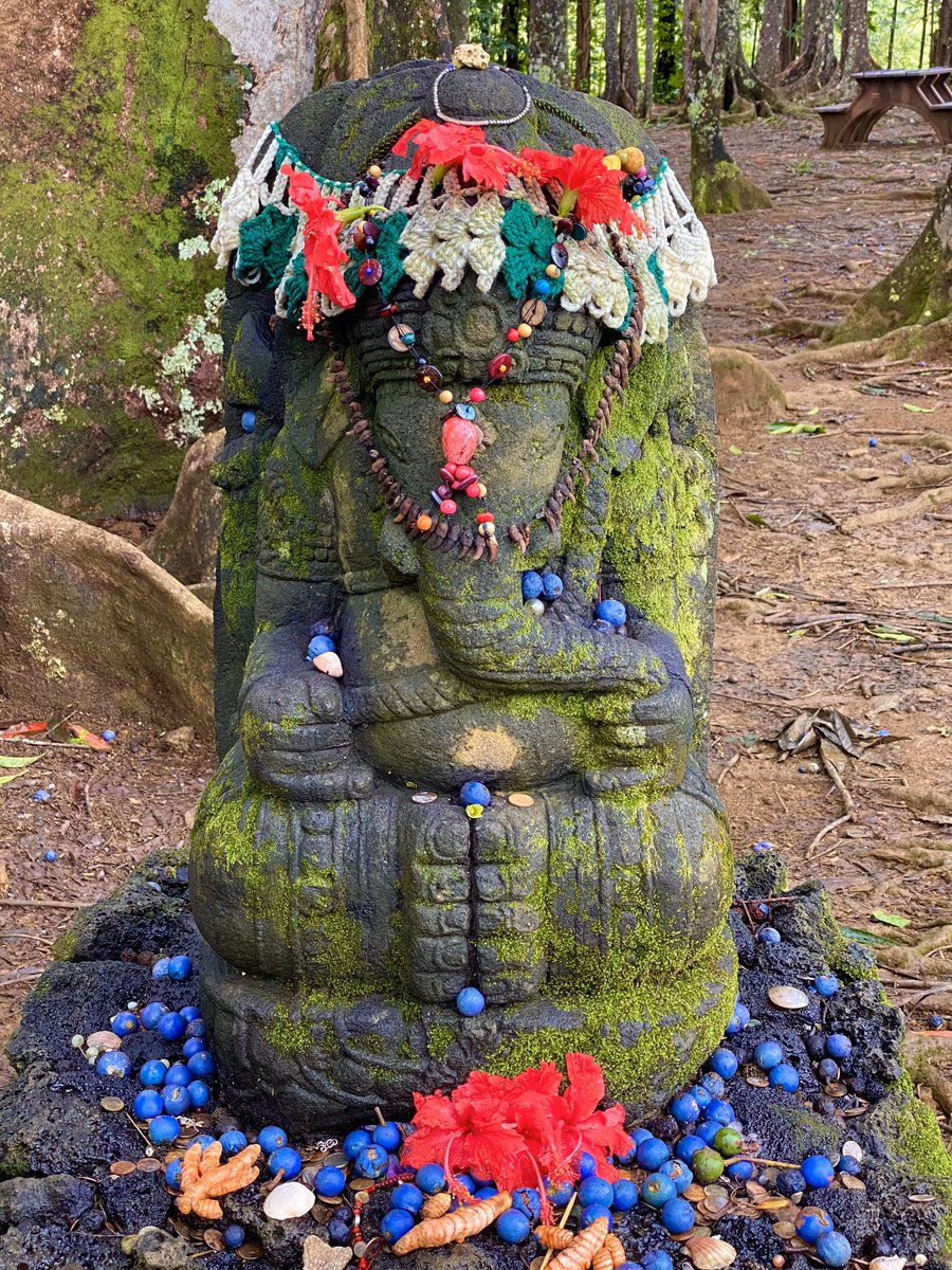 Aum Gam Ganapataye Namaha