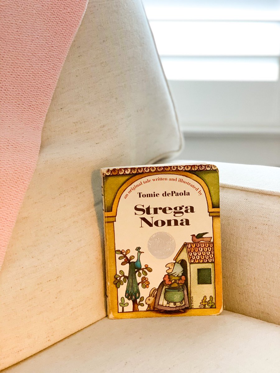 MrsGEdu's tweet photo. I read of your passing as my daughter finished her 3rd helping of leftover Sunday supper (gluten free w/low FODMAP red sauce). May your books live on forever and shape the cultural identity of generations to come, Tomie dePaola. #ThreeKisses #FructoseMalabsorption 🇺🇸🇮🇹 🍝 https://t.co/aClsjK6IfS