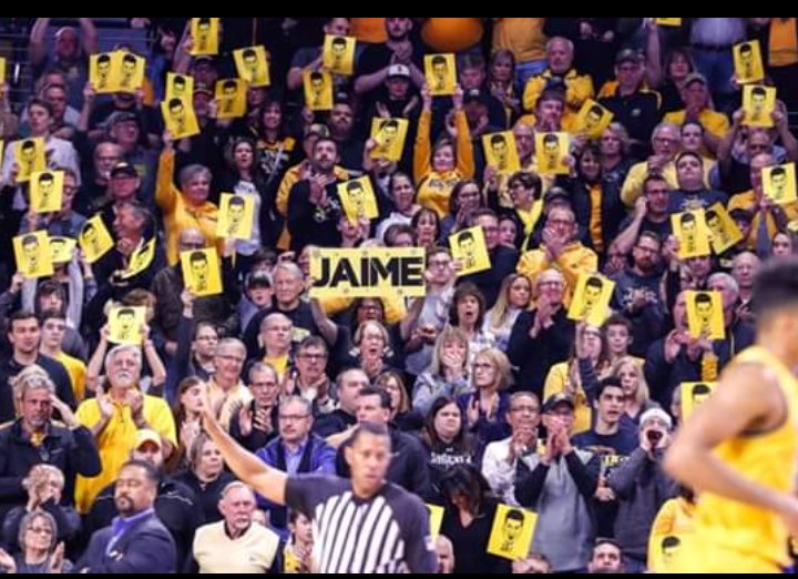 SaraOJones1's tweet photo. @DRuff34 @KelMoney24 @jaimeechenique Here's to Jaime! Best way to go out is being celebrated as our favorite Senior Big Man. Forever in our hearts! ๐๐ค #GranHombre #AlwaysAShocker https://t.co/4KCNhwHLvL