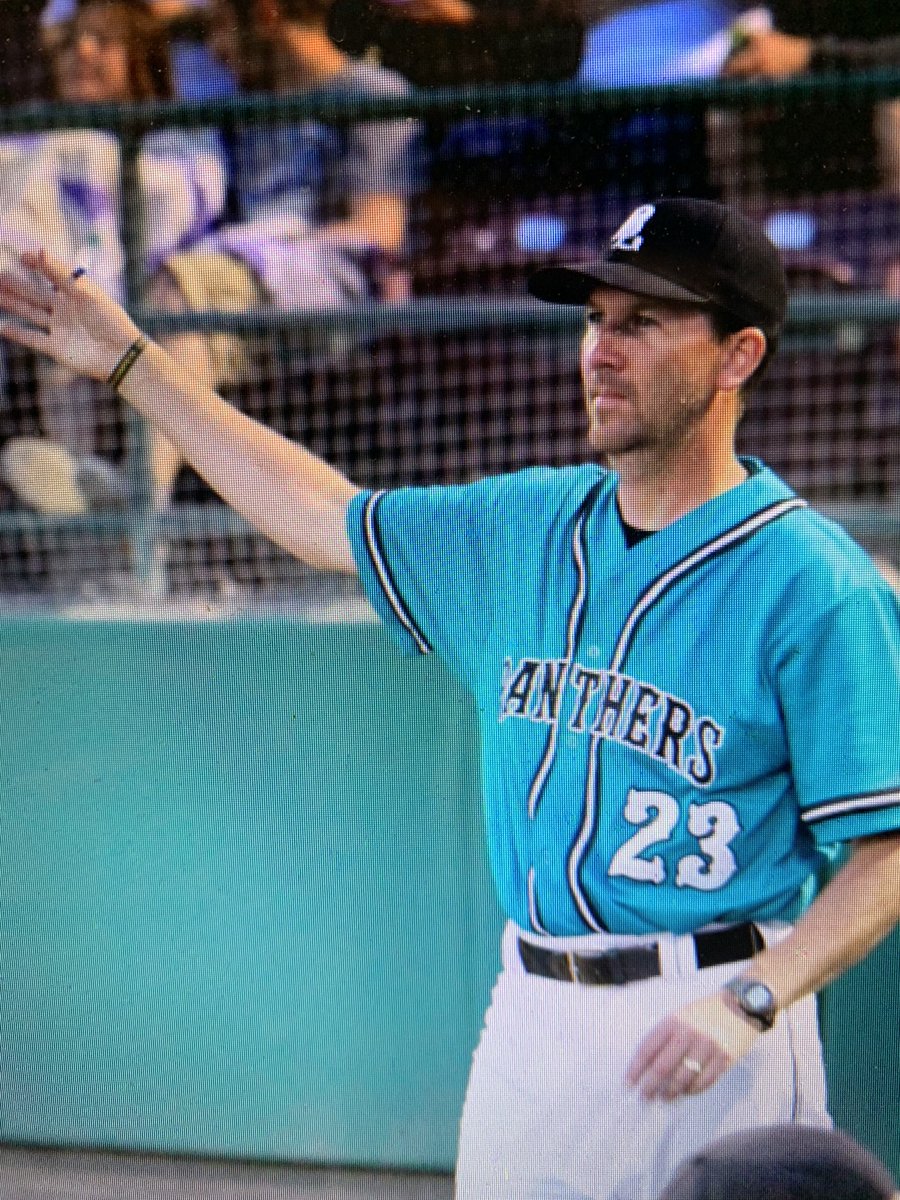 Tim Luhring tweet media