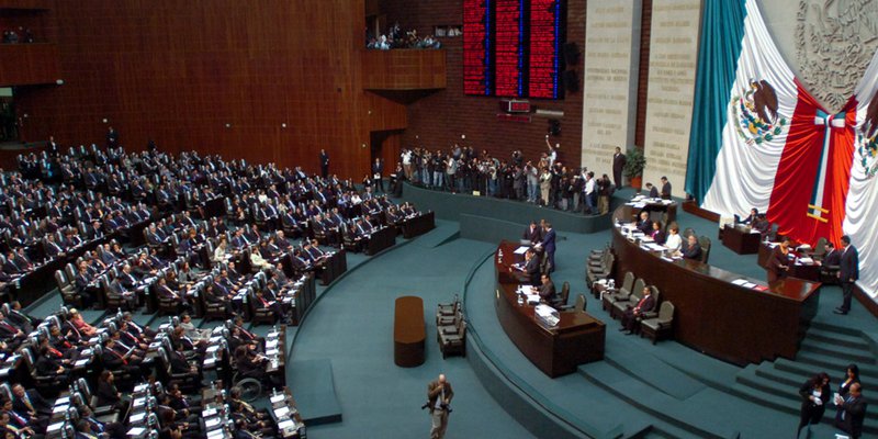 En dónde está el Congreso de BCS? Porque la Asamblea la integran 21 diputados y entre los 2 bandos casi son el doble. m.facebook.com/story.php?stor…