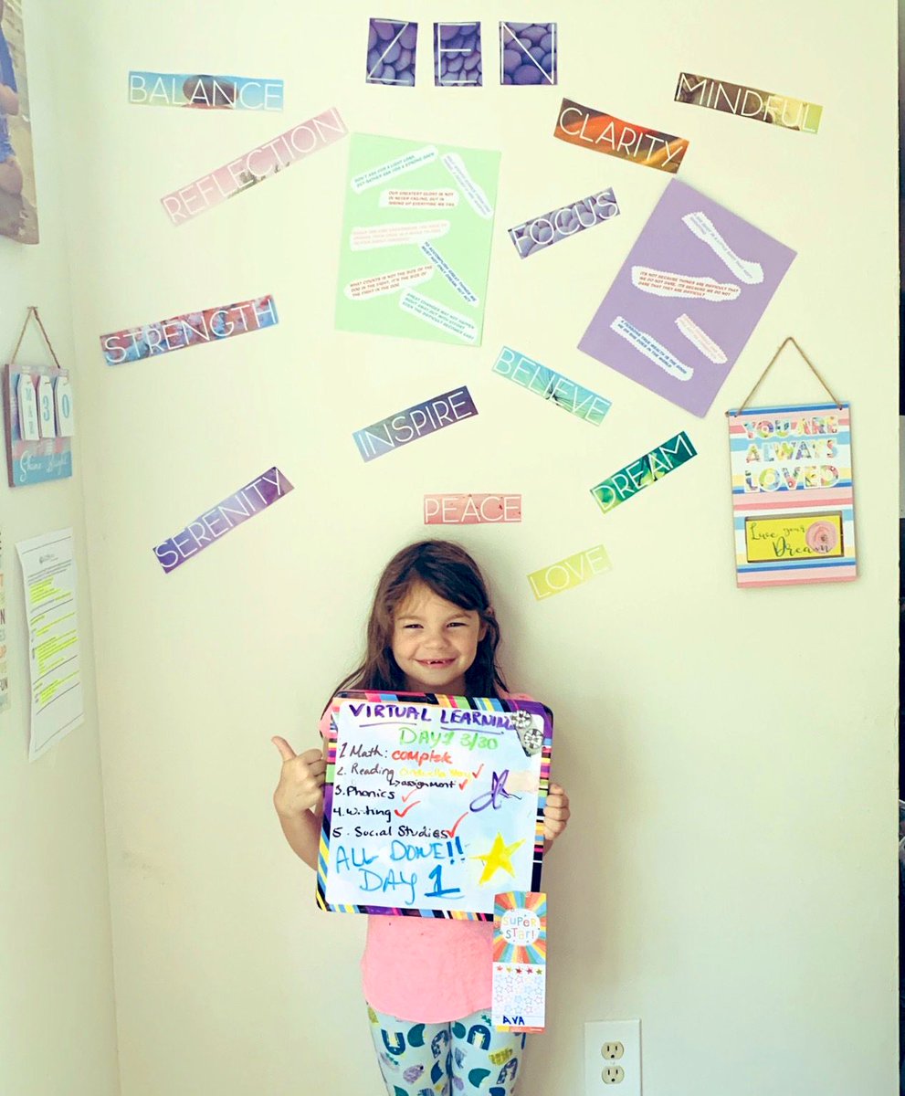 leeloCPE1's tweet photo. Day 1 of e-leaning and lots of positive messages and photos of my students hard at work! #MissingMyFirsties #CCPSfamily @blackbearsroar @collierschools @Champs4Learning @MeganJDotres https://t.co/plhmpd9o3i