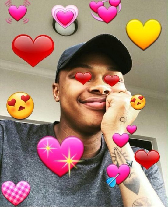 ReFeeLweH's tweet photo. Ladies mahn 😍😍😍 https://t.co/oKnC8C91T8