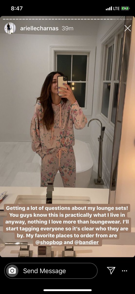 Arielle has taken this opportunity to plug and do swipe-ups for loungewear sets. (Also - there’s no full-length mirror there yet. THE HORROR!!) AC when she gets 10 Qs about loungewear sets: OMG SWIPE UP!! AC when she gets 4000 Qs about her coronavirus timeline: *silence*