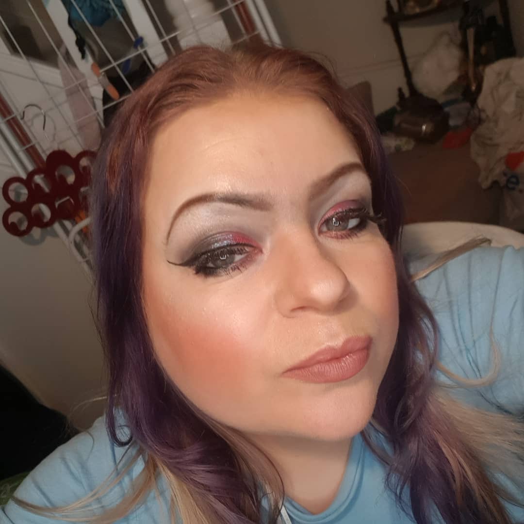 Firesapher's tweet photo. Throwing  a bit of love out there 

#love #throwing #fblive #live #livelook #fb #flawless #botanical #foundation #makeup #fun #limelife #livelife #firesaph https://t.co/4JBMAId99L