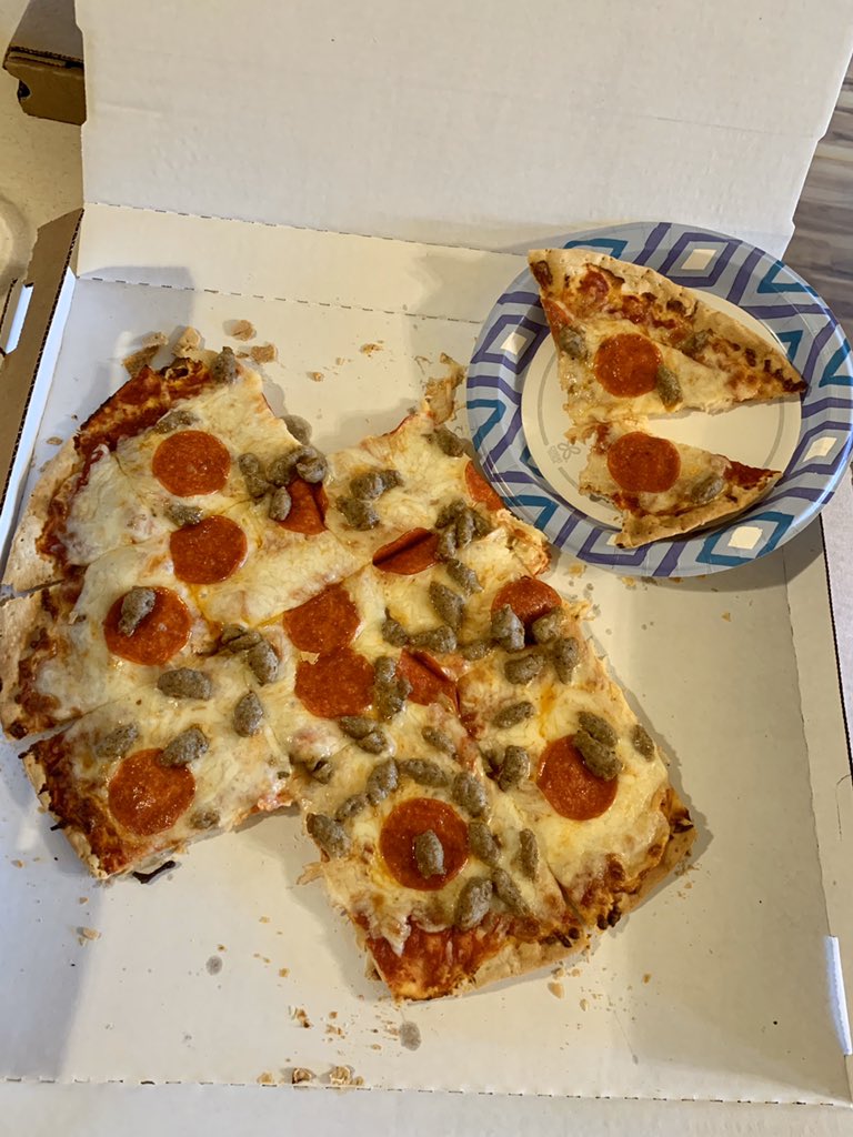 CWoelf's tweet photo. Enjoying some delicious pizza from Chris &amp; Sue’s #OrderPicPost #PizzaLover #HanginWithMyHomeSlice #PizzaPuns https://t.co/TSkMYx3KVP