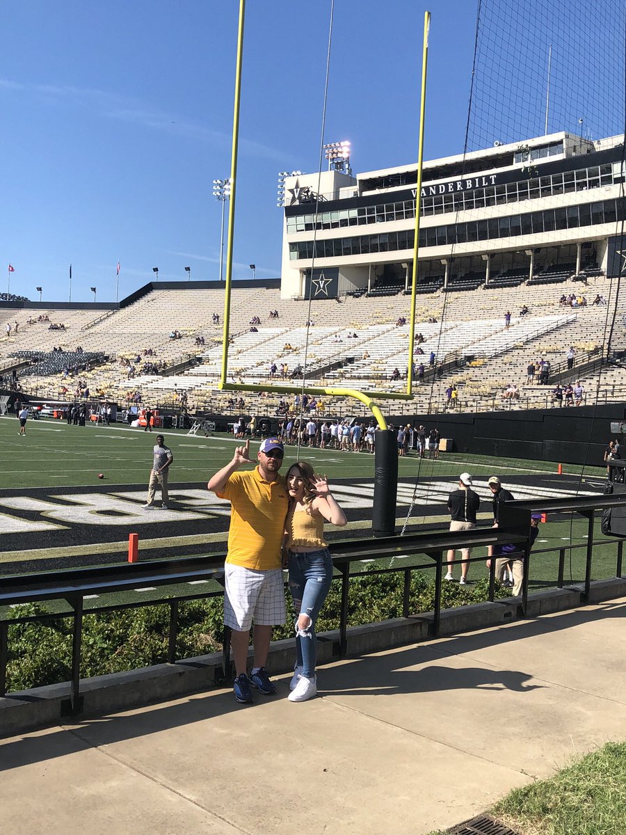 foreverLSU2's tweet photo. @JacquesDoucet @WAFB9Sports @WAFB That was a blast being at Death Valley East!
#LSUtakeover https://t.co/ZzmFL266LO