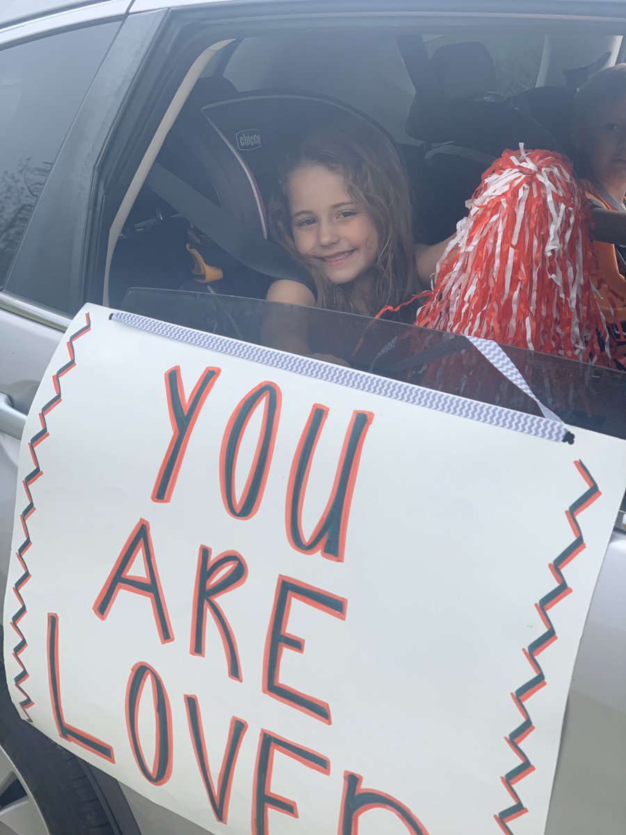 LynnaBingham's tweet photo. We had such a fabulous afternoon parading around @KCS_Sevier neighborhoods! #warriors https://t.co/uqoq4ADgwr