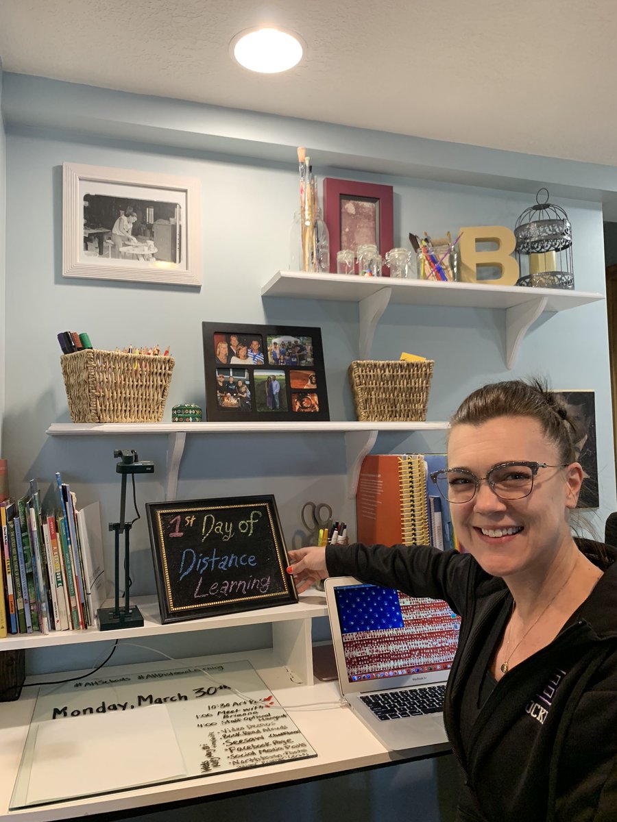 MrsNeiderhiser's tweet photo. Day 1 in my new teaching space! #HeartNeidsArt #SunriseElementary #AHSchools #BrightFutures #AHDistanceLearning #K12ArtChat #ArtEducation #ArtTeacher #ArtLessons #ArtClass #ElementaryArt #ElementaryArtTeacher #PrimaryArt #ArtsEd #ITeachArt https://t.co/2dwUq6Kv03