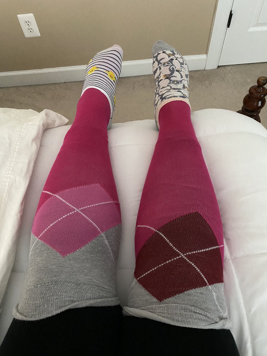 FoundInFifth's tweet photo. Ms. Hunter and her family are loving the crazy sock day! #vsw @SPES_Eagles https://t.co/UYmkHwyslQ