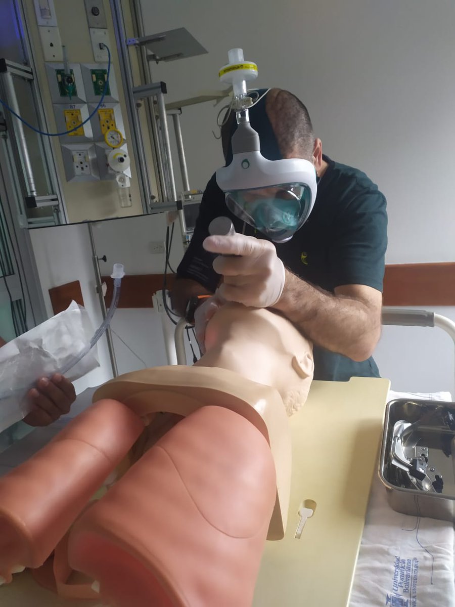 JuanDuarteGalan's tweet photo. #EasyCo inició pruebas en Hospitales Colombianos! con 2 Hospitales en Medellín. La otra semana con 4 Hospitales en Bogotá y 2 más en Medellín. Pronto los resultados en compañía de nuestros héroes de la Salud!!! @InnpulsaCol @andidelfuturo @ANDI_Colombia   #PrevencionyAccion https://t.co/VlmPbVB9YY