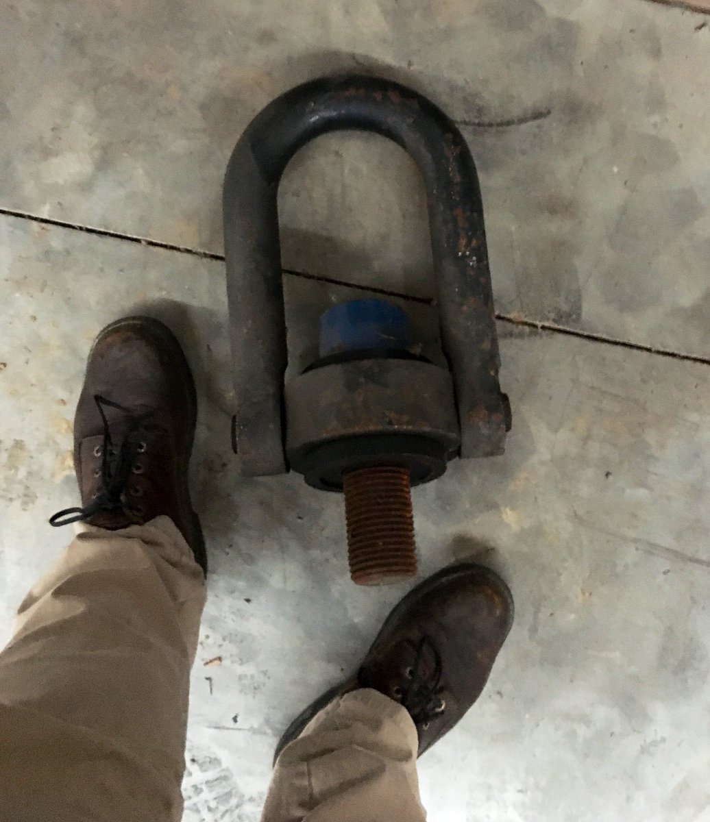 TTB_72's tweet photo. I found a new workout buddy at work.  It’s a heavy little beast. I’ve been doing 100 yd one handed farmer carries on my breaks the last 6 days. I fricking love farmers carries.  #OddObject #LiftHeavyStuff https://t.co/07o6wt39cH