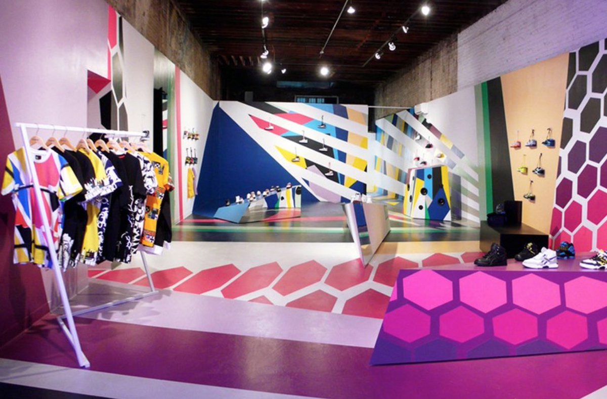 GetaPopUp's tweet photo. #Reebok unveiled “Reebok Flash”, the brand's first ever pop-up store to promote the launch of some limited edition sneakers and apparel, mostly popular lines from the 1980’s. Located in a 3,000 square-foot gallery space in New York https://t.co/vqlaSQ6sa1