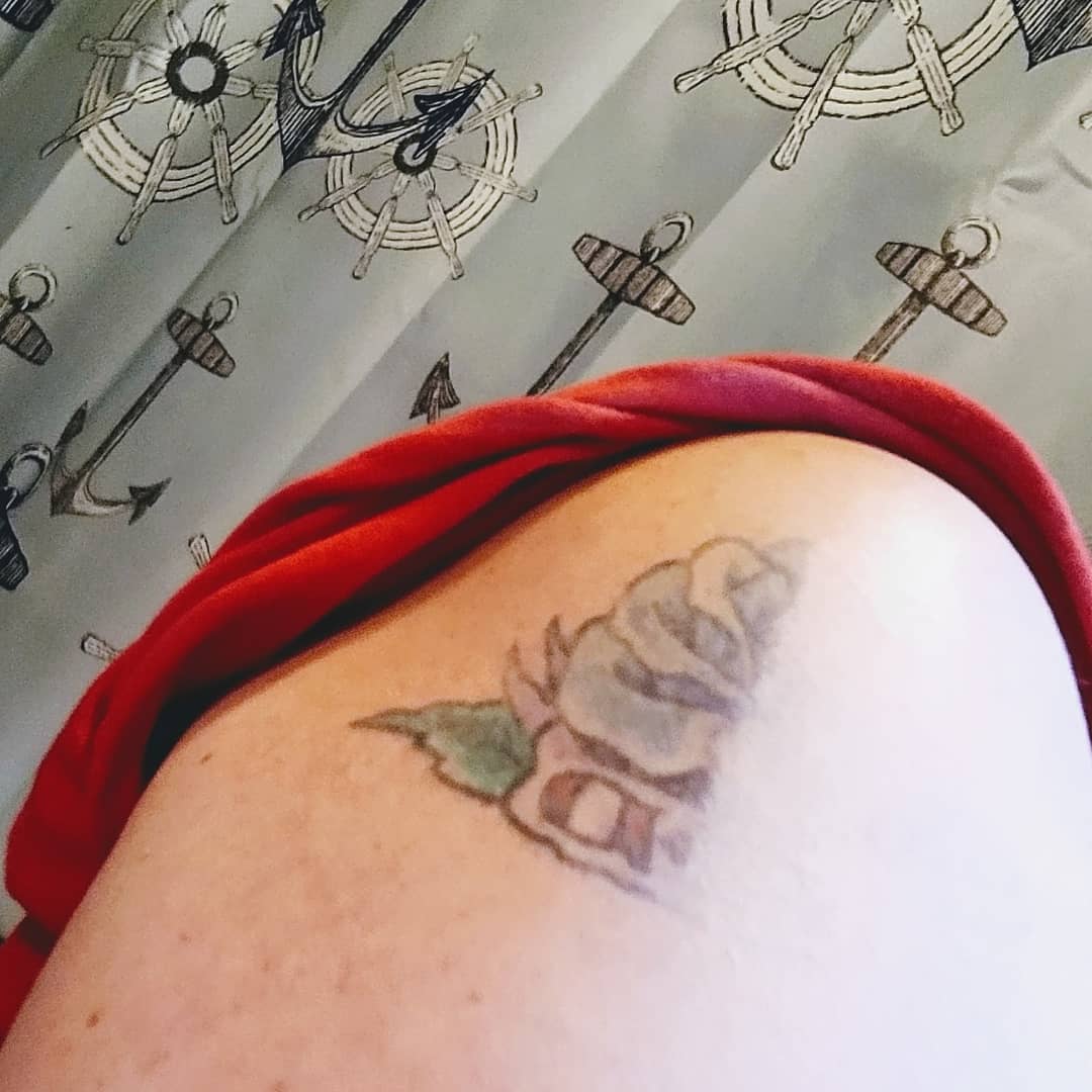 jennifer_tate's tweet image. I&apos;ve got you covered!
This Younique foundation coverage is AMAZING! 😯🤯
#makeup #foundation #foundationcoverage