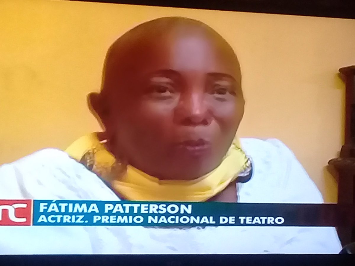 JosAnto09677606's tweet photo. Fátima, Premio Nacional de Teatro, unida al pueblo cubano en este momento difícil que se vive ante el enfrentamiento al letal virus. Manos que tejieron imaginación, hoy confeccionan nasobucos. Así de GRANDES los artistas de mi Cuba.
@patrimonio_cuba https://t.co/FPcJZVKbJq