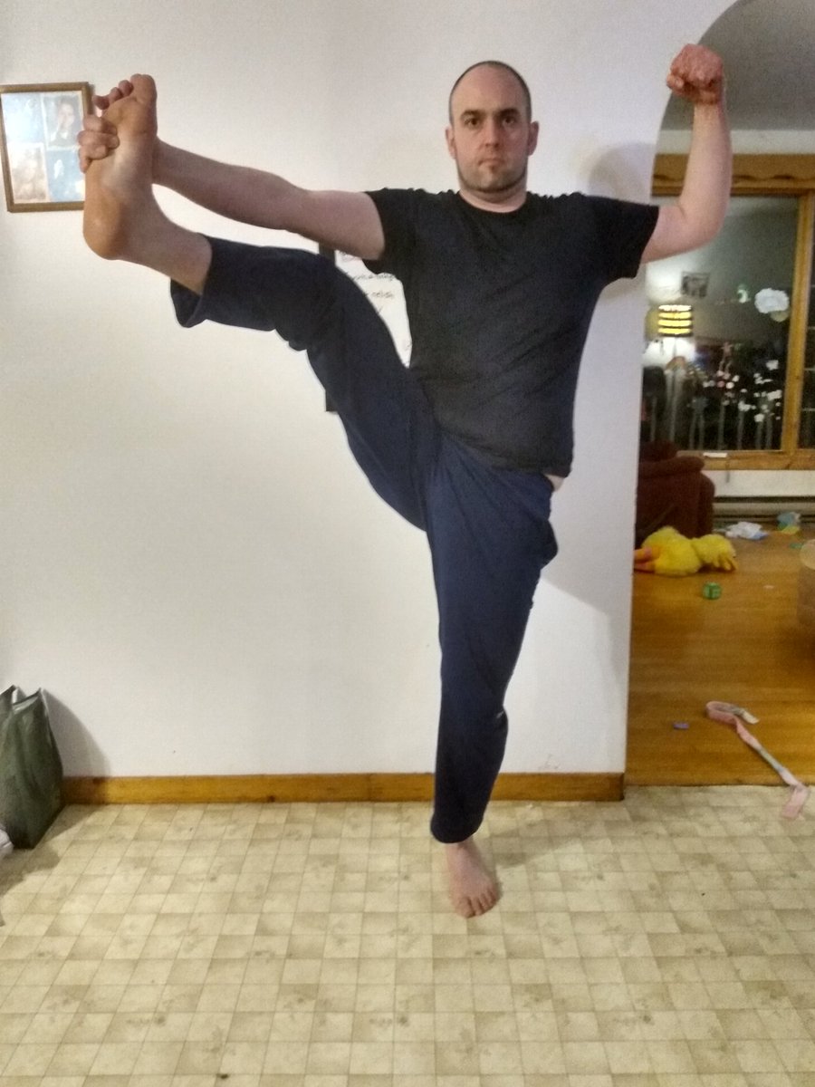 DjayBobb's tweet photo. Well i got my 100,000 pts and got the unicorn on the bonus spin, go figure!! Next goal 250,000 pts for those nice Betsy Ross shirts. Living Positively Unstoppable each day gets you results!! You beat me fair and square there @kevinkimmes @DDPYoga #DDPYfam #DDPYogaNow https://t.co/2ndjhFLG0j