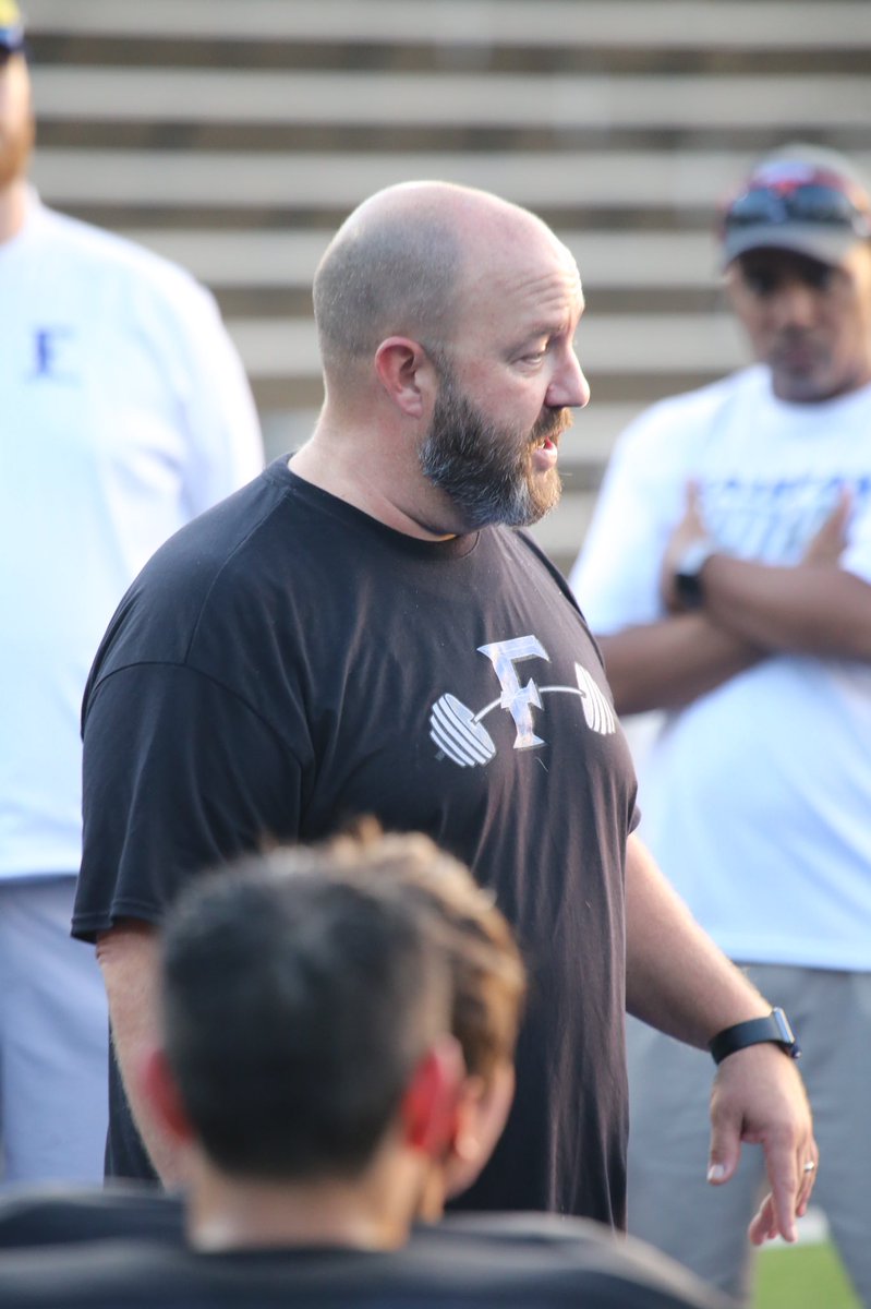 Coach Taylor tweet media